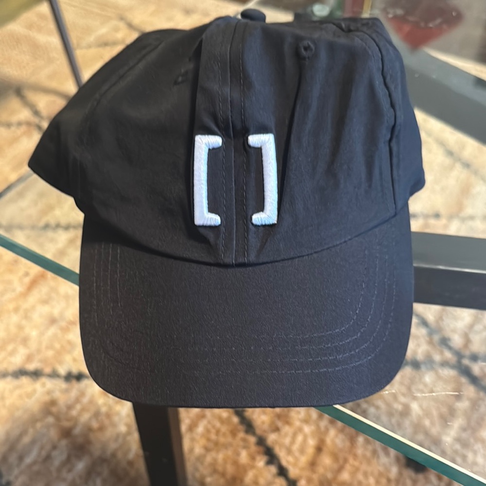 Solidcore Black ONE SIZE - Black Baseball Hat - NWT